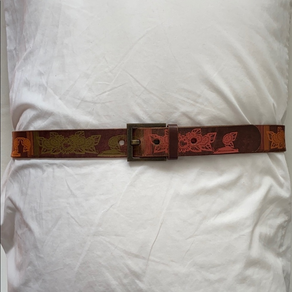 Ambiguous real leather belt